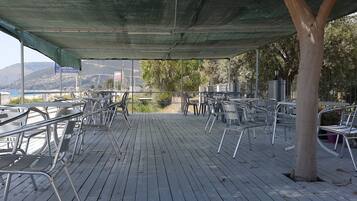 ์ผ์ธ ์๋น