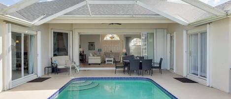 Indoor pool, outdoor pool