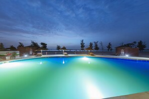 Piscina all'aperto