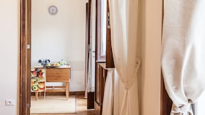 Lägenhet - 2 sovrum | Eget kök | Stort kylskåp, ugn, spishäll och diskmaskin