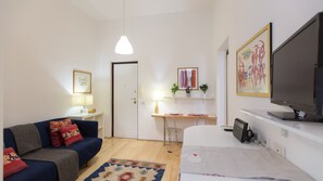 Apartment, 1 Bedroom | Living area