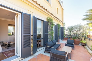 Apartment, 2 Bedrooms | Terrace/patio