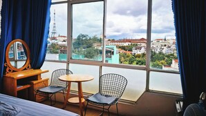 Deluxe Double Room, City View | WiFi (free), bed sheets - Chau Giang Hotel (Xuan Huong - Da Lat)