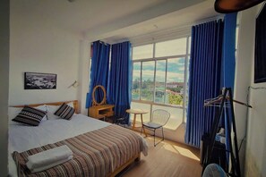 Deluxe Double Room, City View | Free WiFi, bed sheets - Chau Giang Hotel (Da Lat)