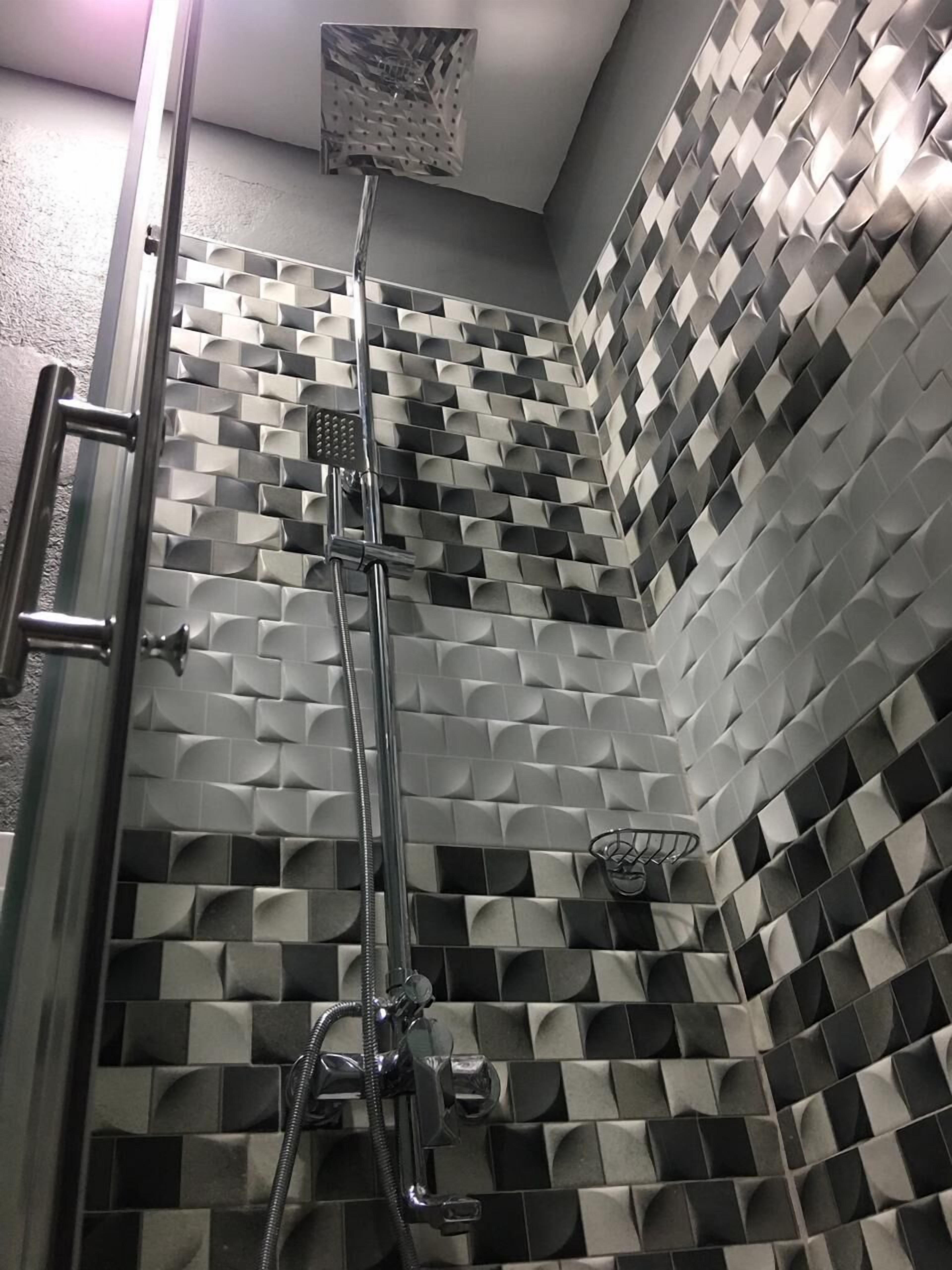 Comfort Studio, 1 Bedroom (Room 4) | Bathroom