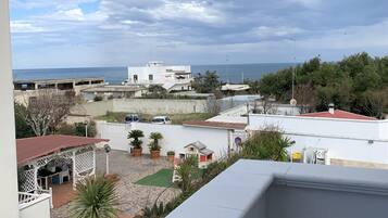 Double Room (Rosé) | Individually decorated, individually furnished, desk, soundproofing