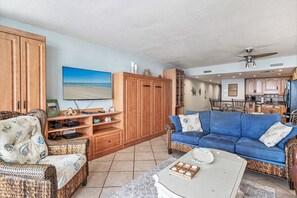 Condo, 2 Bedrooms | Living area