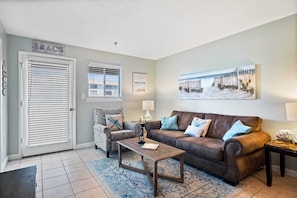 Smart TV, DVD player, books