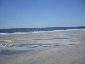 Beach nearby, sun loungers