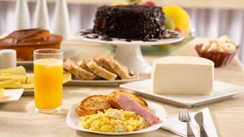 Free daily buffet breakfast
