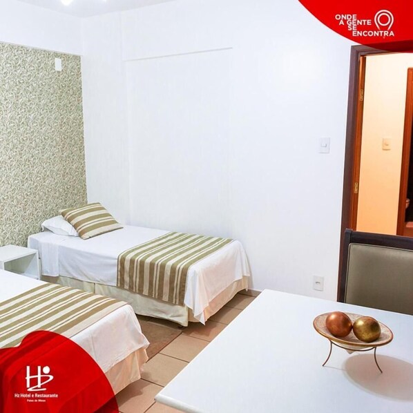 Hypo-allergenic bedding, minibar, desk, laptop workspace