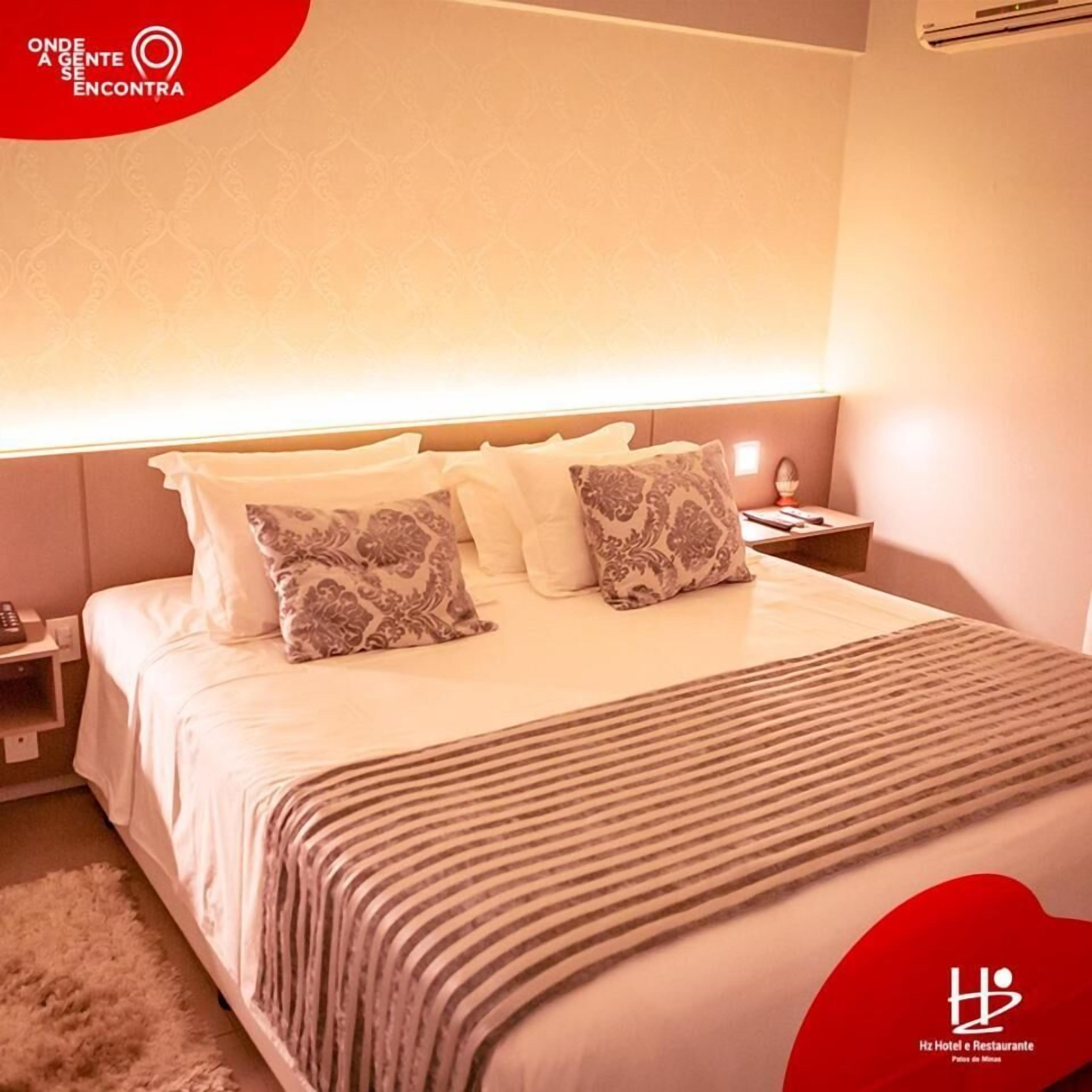 Allergitestet sengetøy, minibar, skrivebord og skrivebord for bærbar PC