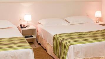 Hypo-allergenic bedding, minibar, desk, laptop workspace