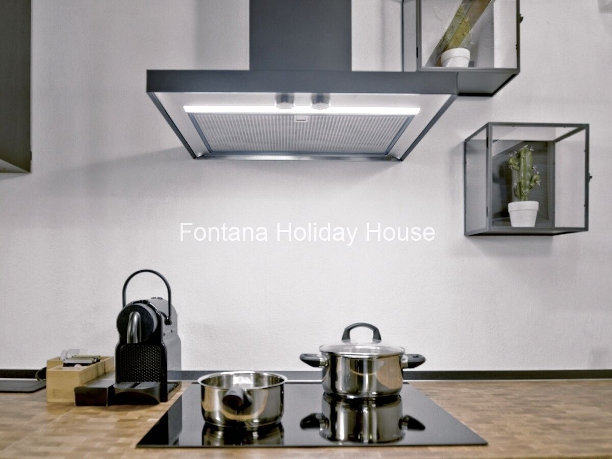 Kühlschrank, Ofen, Herdplatte, Geschirrspüler