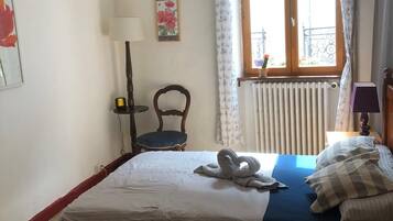 5 chambres, bureau, fer et planche Ă repasser, Wi-Fi gratuit