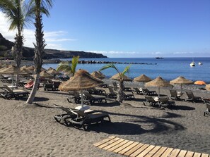 Beach nearby - Puddle of the Ladies (apartment) (Playa de San Juan, Guía de Isora, Teneri)