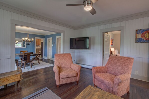 The Lodge | Living area