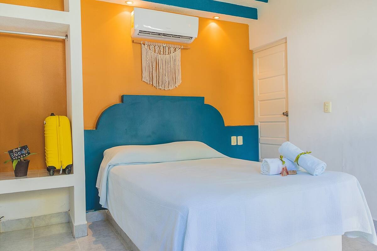 Habitación Sencilla, 1 cama matrimonial, vista al jardín | 免費 Wi-Fi、獨特設計、獨特裝修、床單