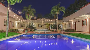 Outdoor pool, open 9:00 AM to 10:00 PM, sun loungers