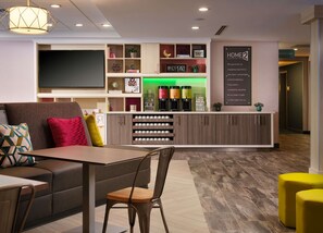 朝食 (テイクアウト 、無料)