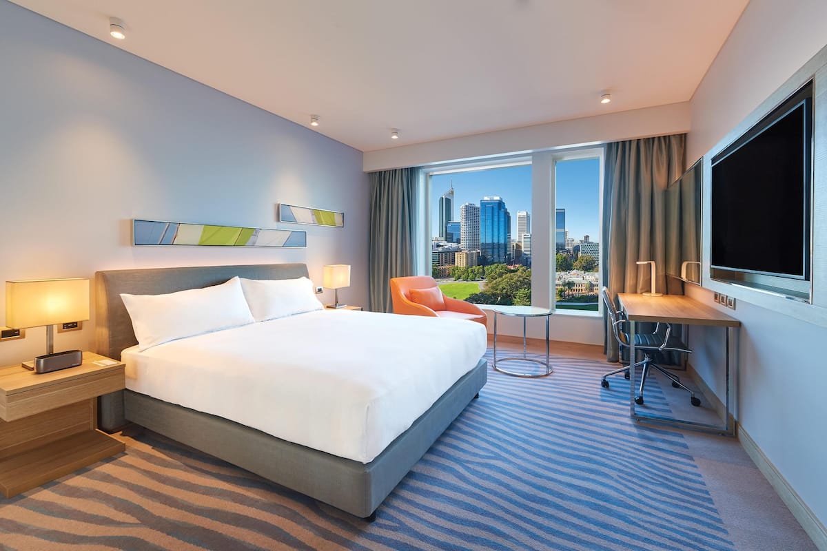 Room, 1 King Bed, City View