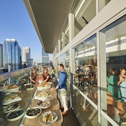 DoubleTree by Hilton Perth Waterfront