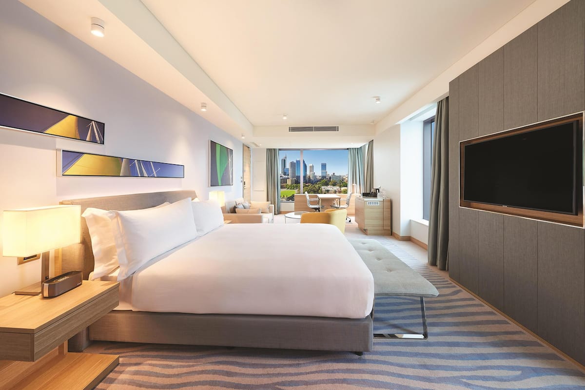 Deluxe Room, 1 King Bed, River View (Panoramic)