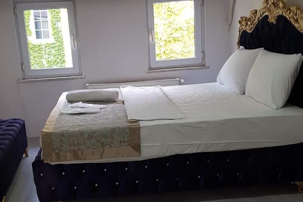 Deluxe Double Room | Free WiFi