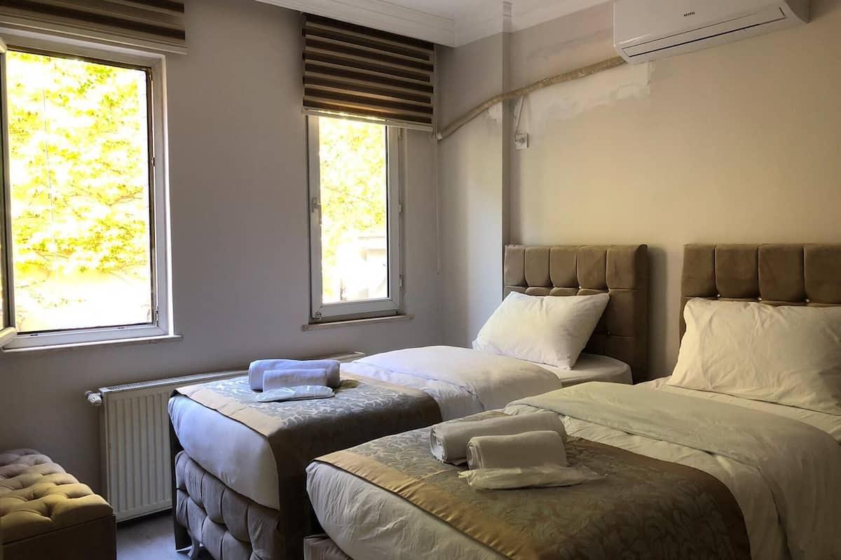 Deluxe Triple Room | Free WiFi
