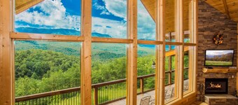 Cloud Dancer Cabin | Gatlinburg 🐻 | Smoky Mtn Views | Hot Tub♨️ | Games Theater