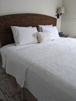 套房 | 高档床上用品、特色装修、特色家居、笔记本电脑工作区