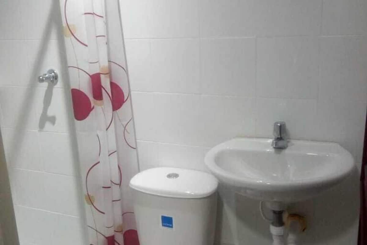 family quadruple room | bathroom | shower, towels, soap, toilet paper