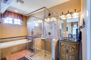 House (224_Writers #200) | Bathroom - 224_writers #200 (Colorado Springs)