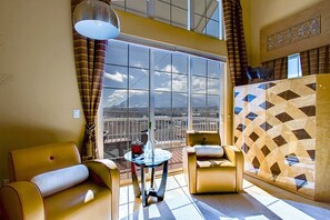 House (224_Writers #200) | Living room