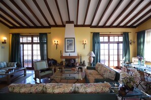 TV - Villa Altos de Santiago (Alajeró)