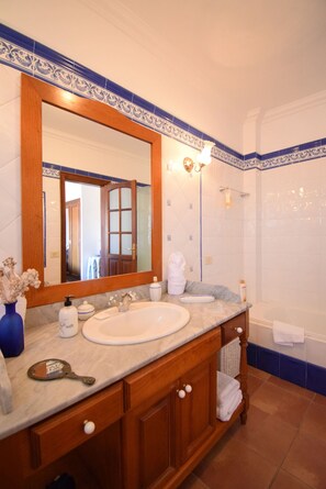 Secadora de cabello y toallas 