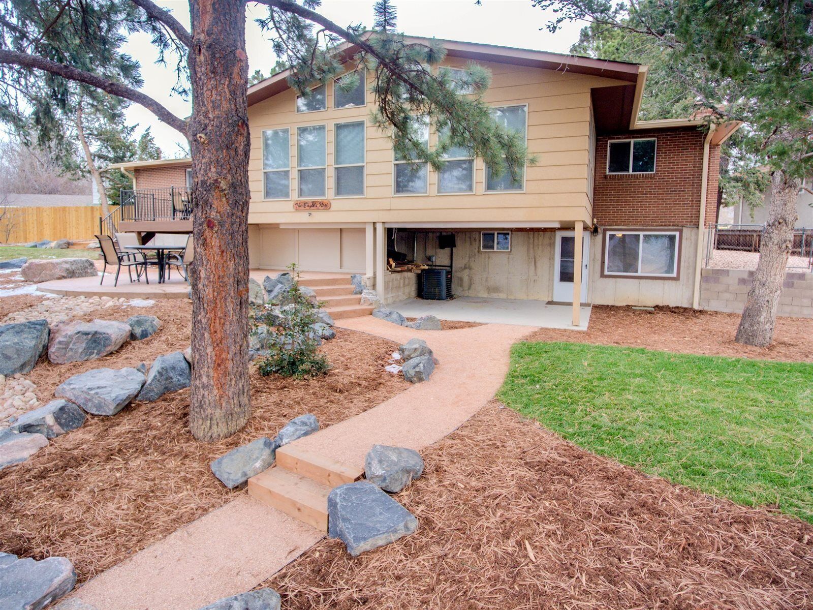 Rumah (3812_Somerset) | Eksterior