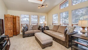 Ferienhaus (3812_Somerset) | Wohnzimmer | Fernseher, Kamin