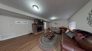 Living room - Hwy 24 Unit 2A (Cascade)