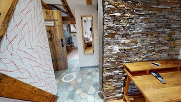 Family Double Room | Desk, laptop workspace, soundproofing, free WiFi
