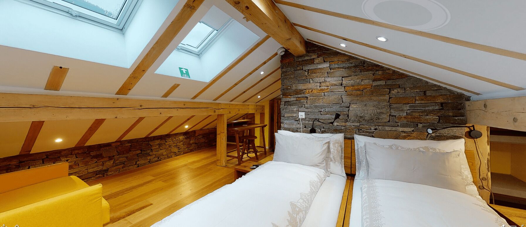 classic single room | desk, laptop workspace, soundproofing, free wifi