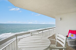 Outdoor dining - 0801 Waters Edge Resort 3 Bedroom Condo by RedAwning (Murrells Inlet)