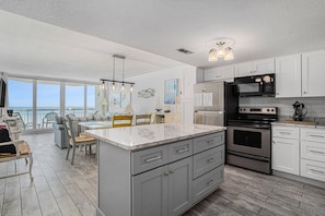 Condo, 2 Bedrooms | Private kitchen