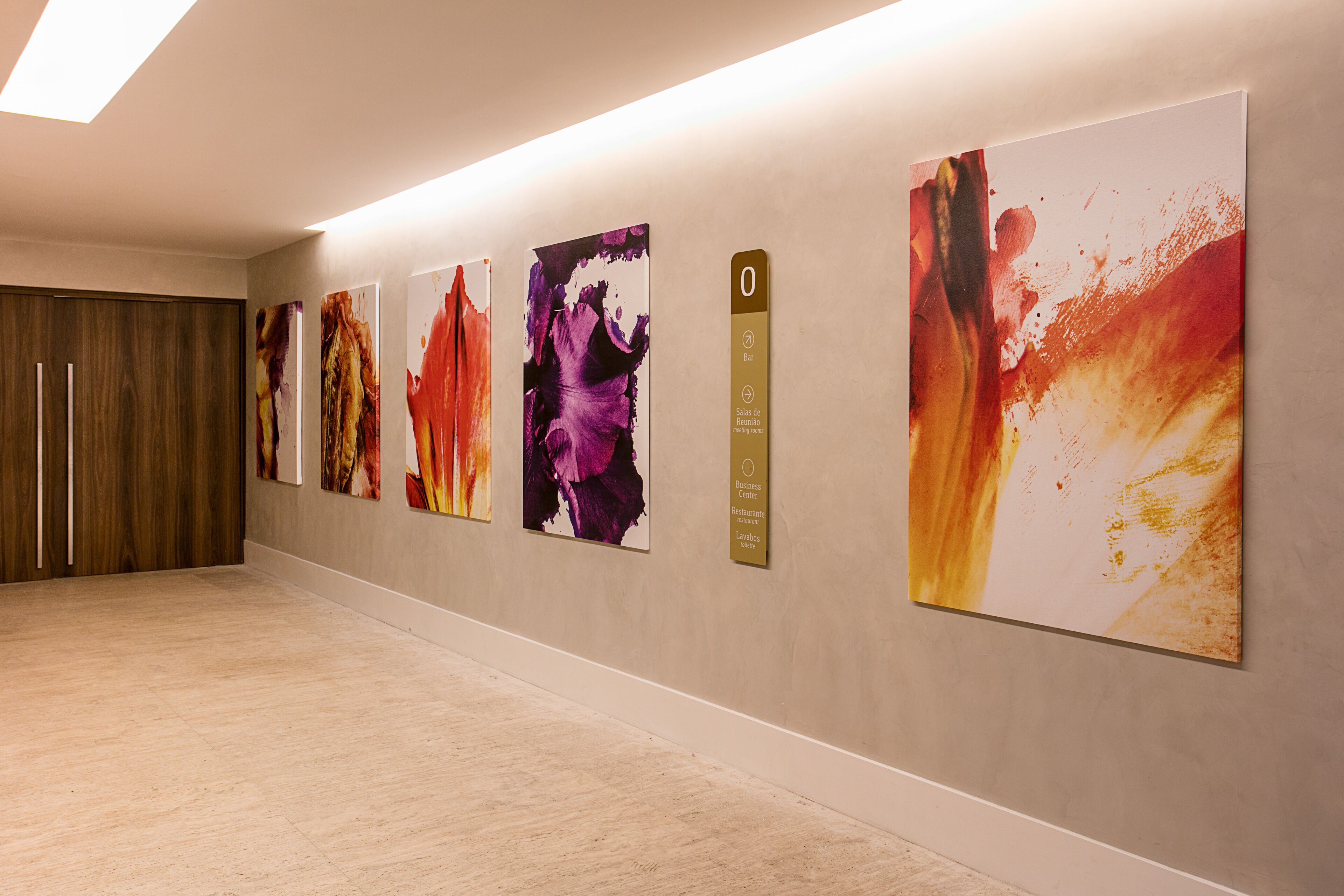 Photo - Square Design Hotel