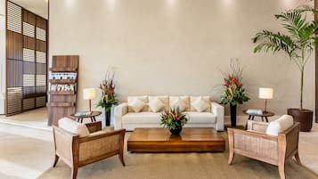 Área de estar no saguão