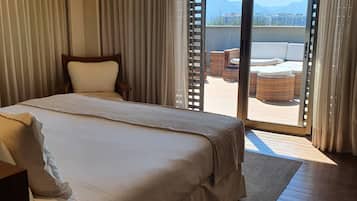 Master King Bed | Vista do quarto