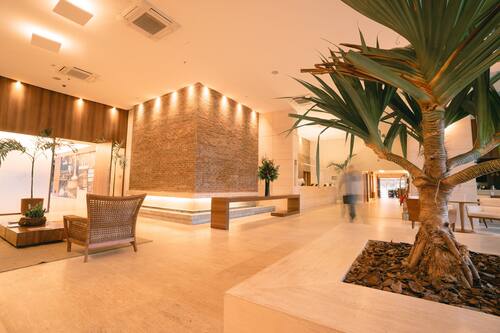 Lobby lounge