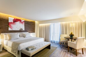 Deluxe Double Room, Jetted Tub