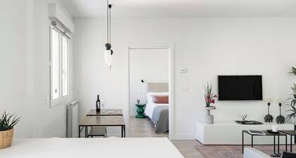 Arrasate Suite by Mara Mara