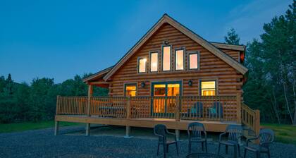 Log Cabin, 5mi to Bretton Woods Ski & 12mi to Cannon, private snowmobile access